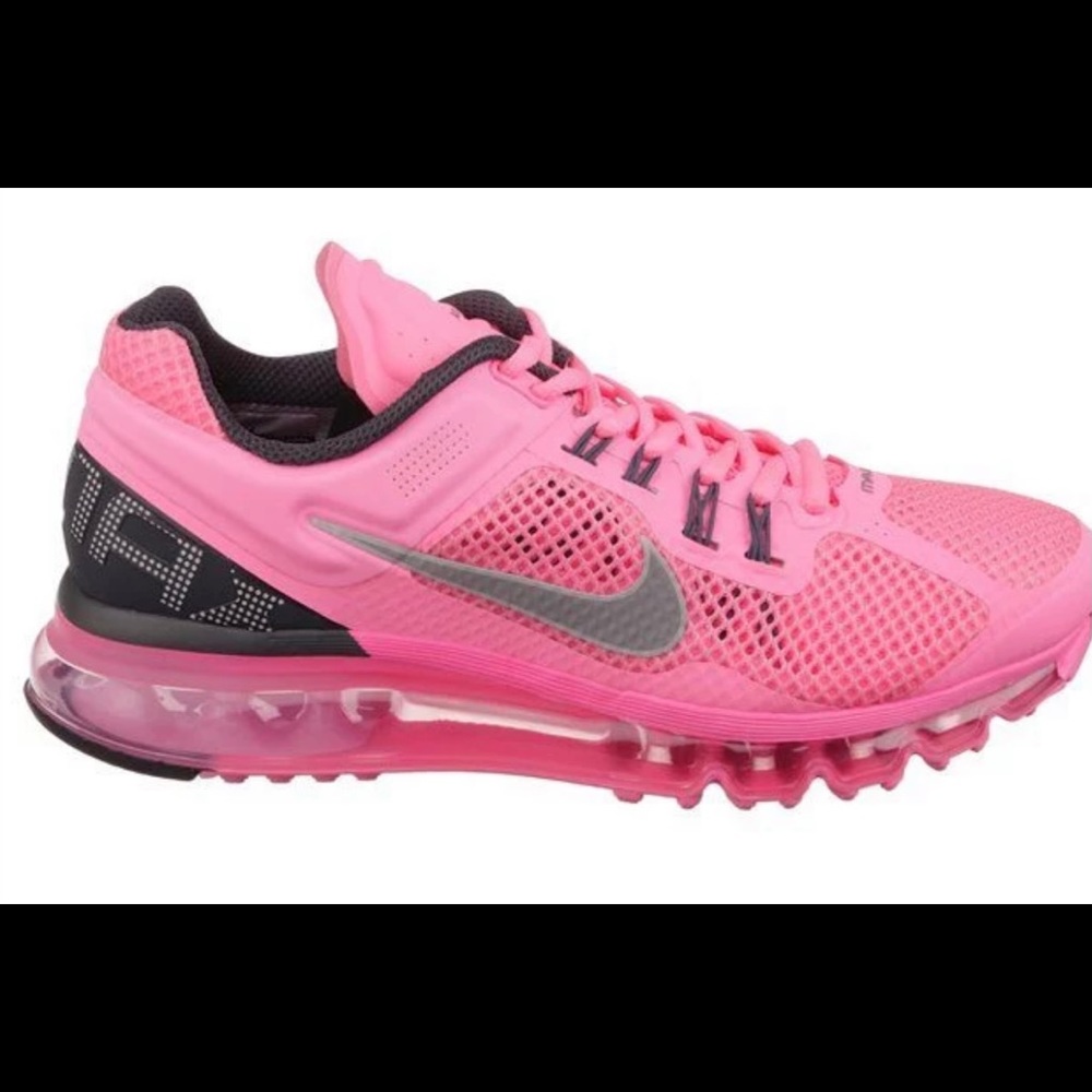 Women’s Nike Air Max 2013 in Poppin Pink size 7